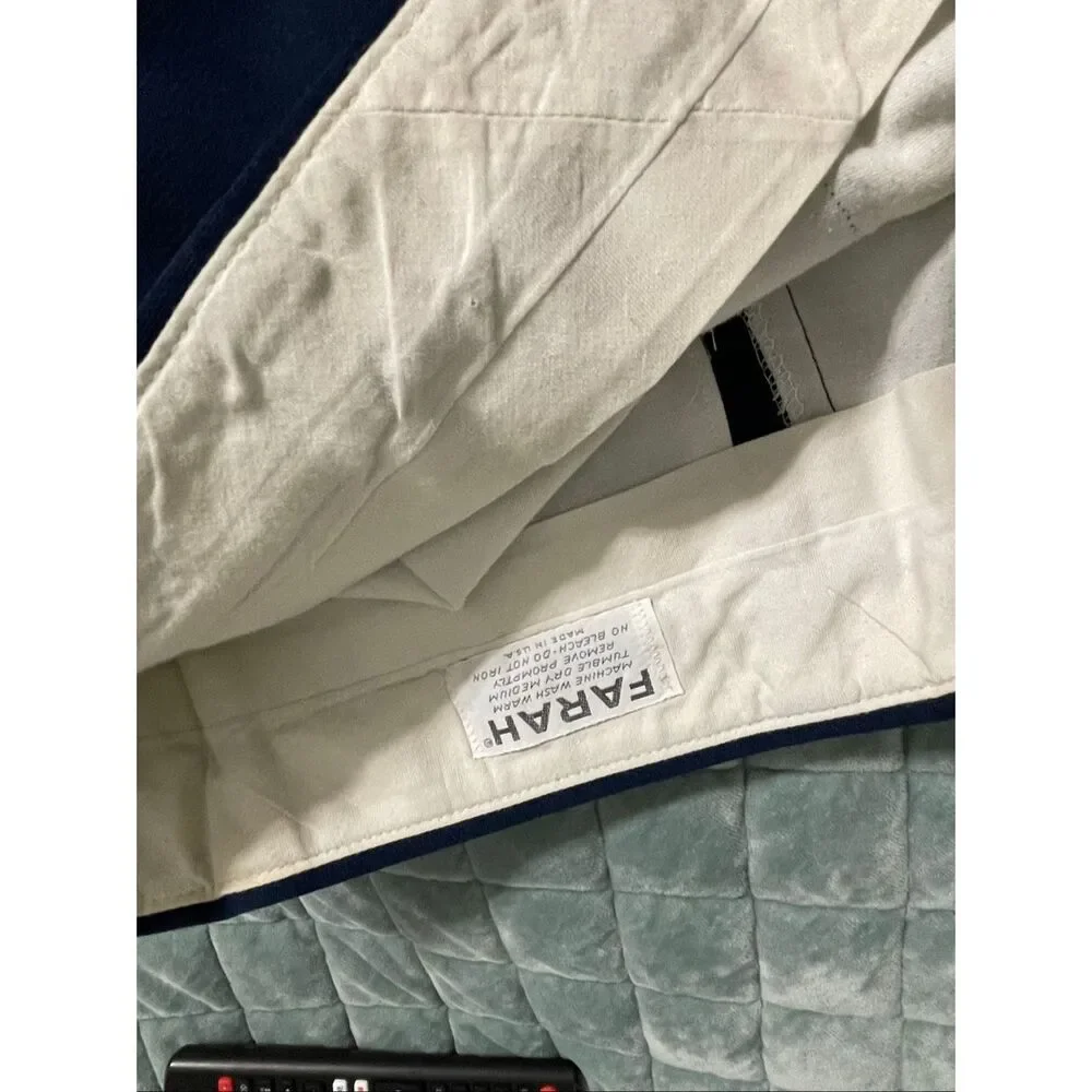 Vintage Farah Men’s Trousers in Iconic Navy Blue size 32